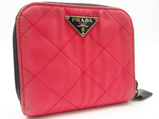 プラダ　財布