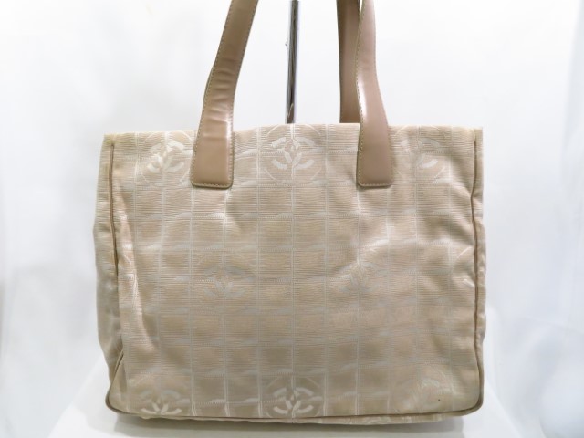 シャネル　バック