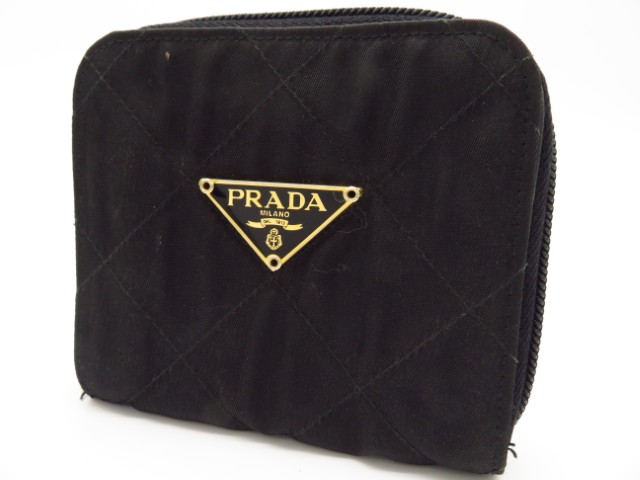プラダ　財布