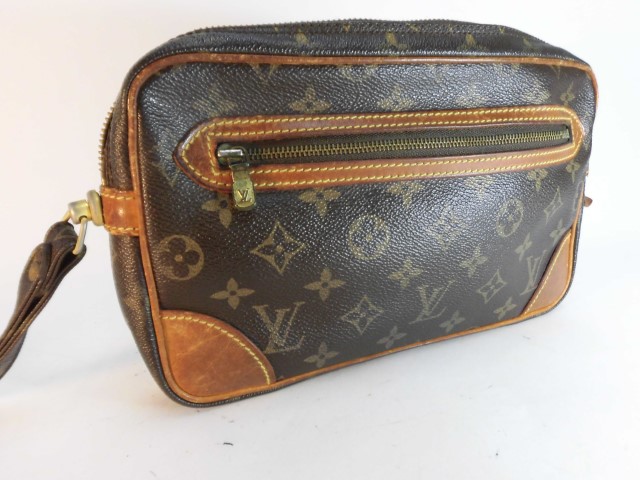 ルイヴィトン　ポーチ