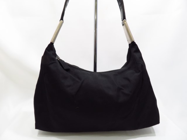 プラダ　バッグ