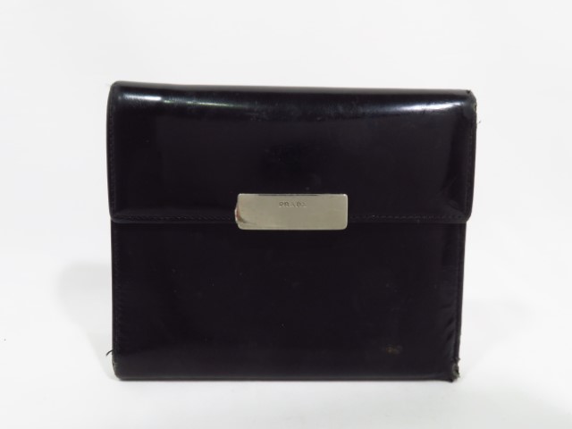 プラダ　財布