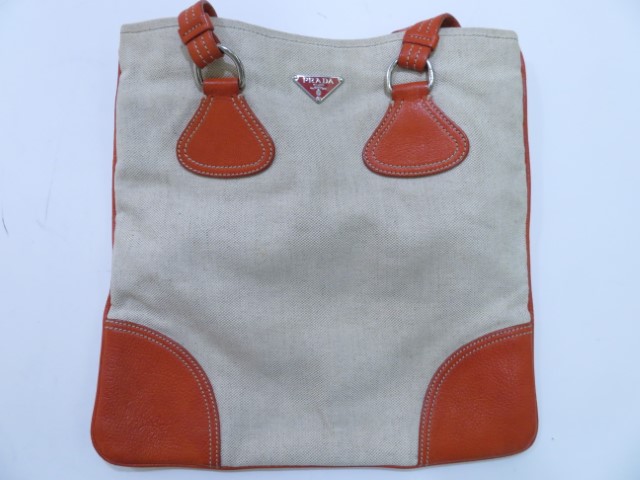 プラダ　バッグ